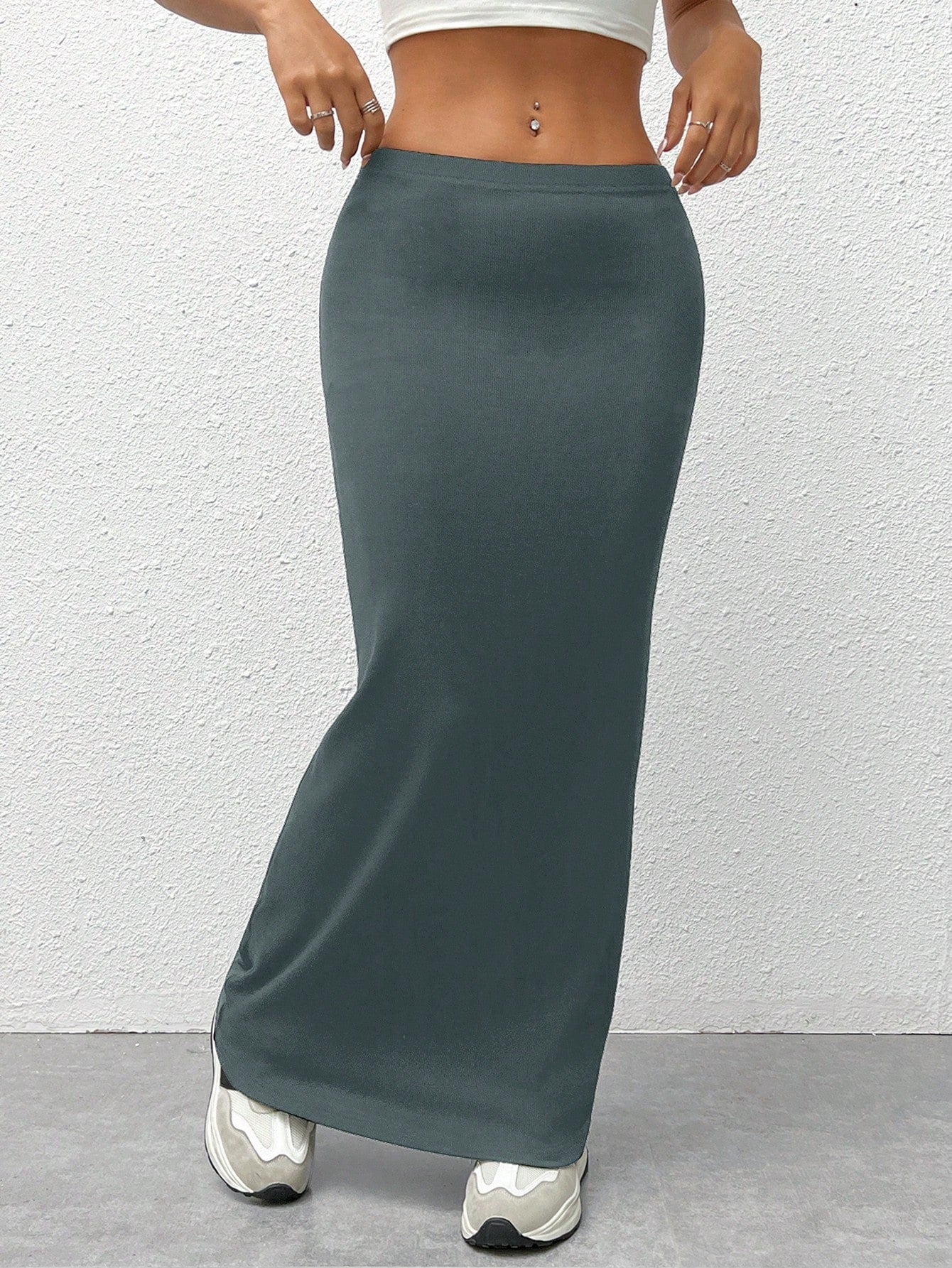 EZwear Women'S Black Knit Tight-Fit Knee-Length Skirt - WestLine Apparel