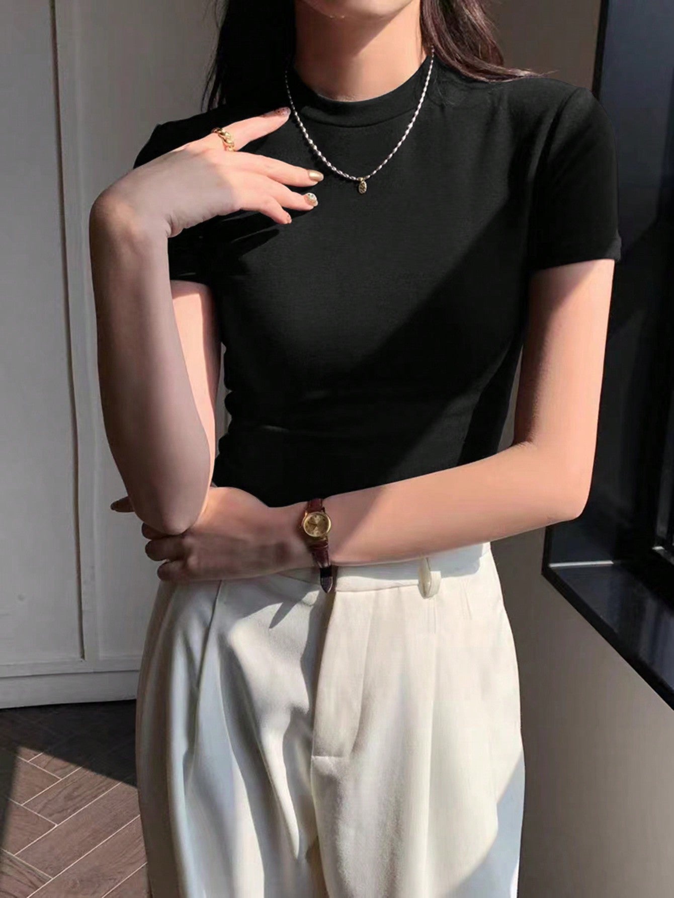 EZwear Women's Summer Solid Color Round Neck Slim Short Sleeve T-Shirt - WestLine Apparel