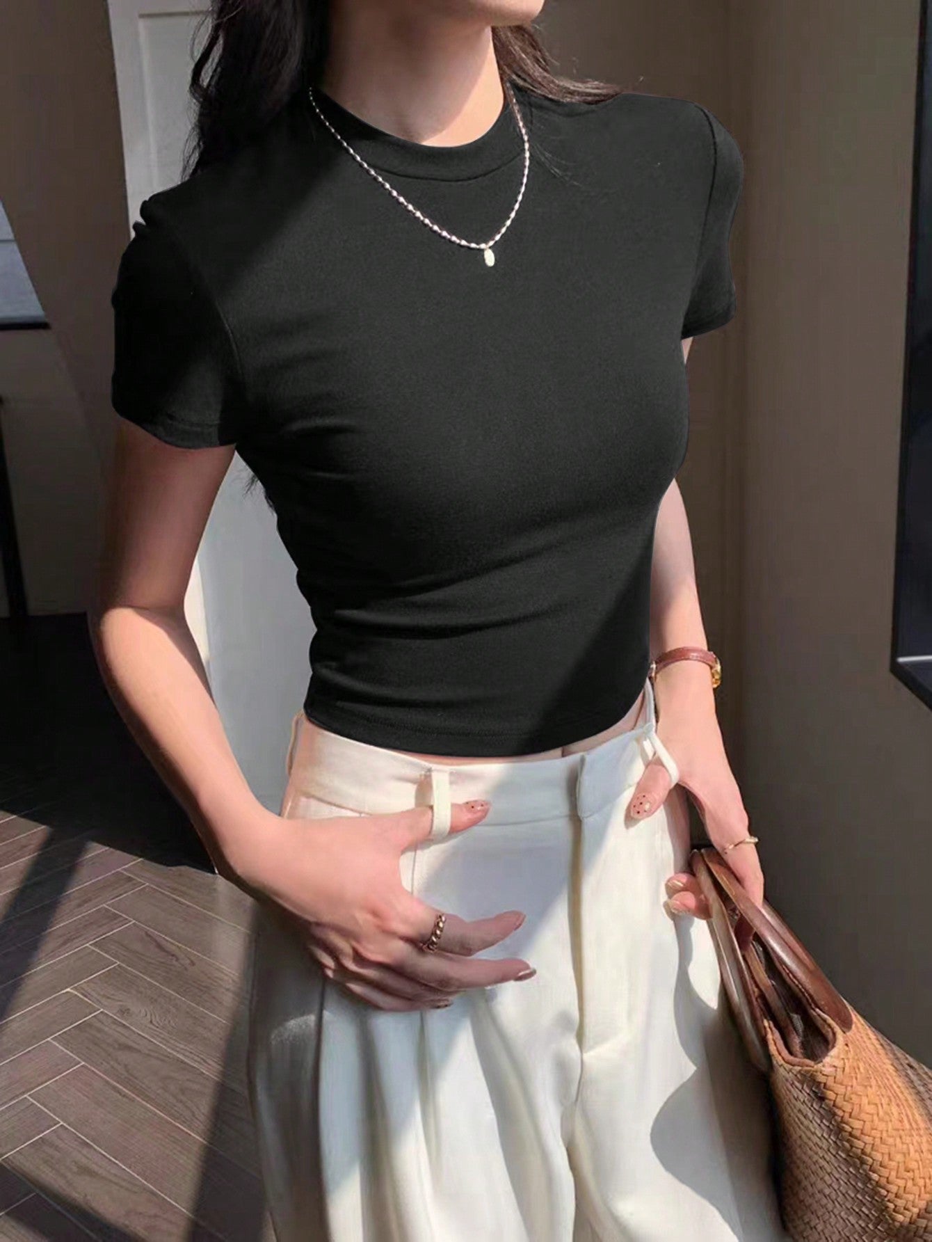 EZwear Women's Summer Solid Color Round Neck Slim Short Sleeve T-Shirt - WestLine Apparel