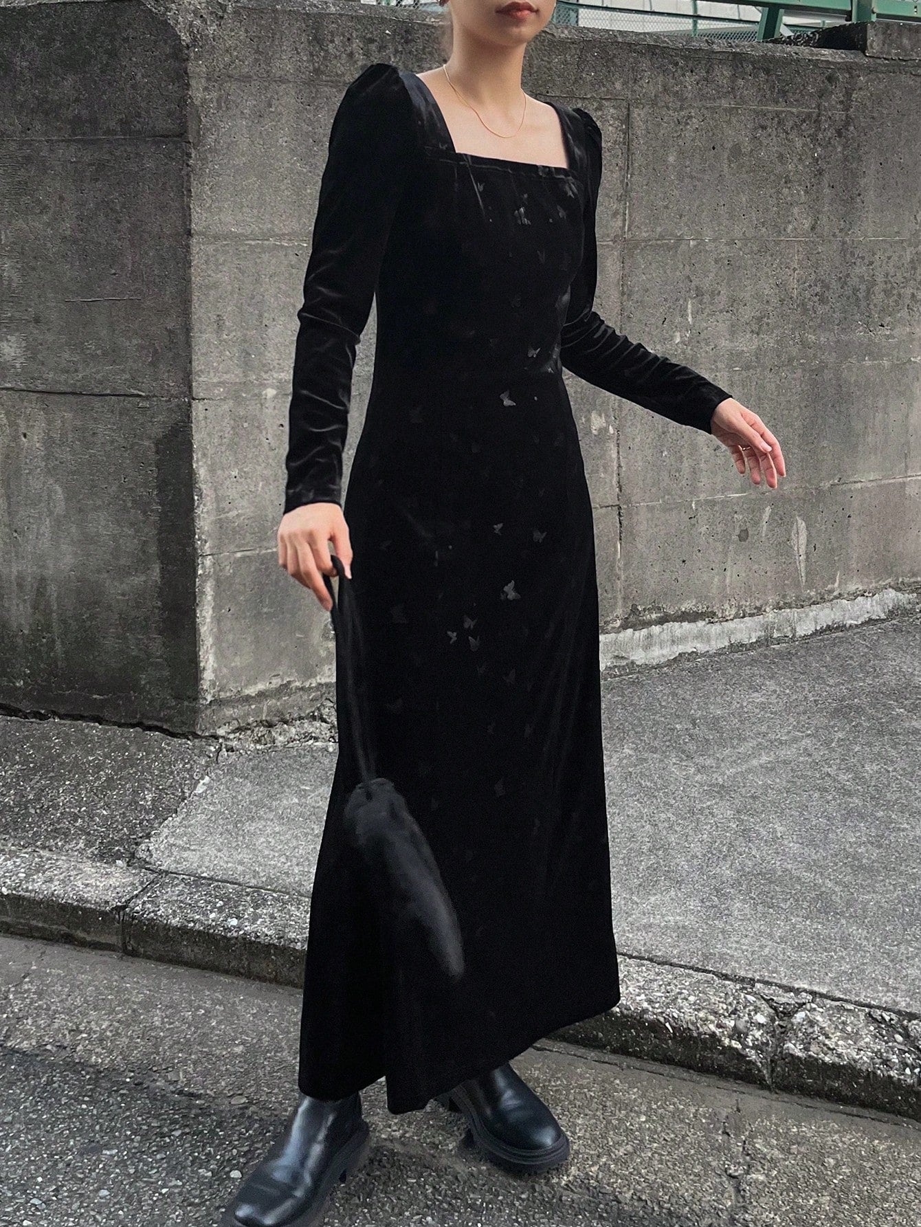 FRIFUL Women's Solid Color Black Velvet Square Neck Long Sleeve Cinched Waist Midi Fitted Dress - WestLine Apparel