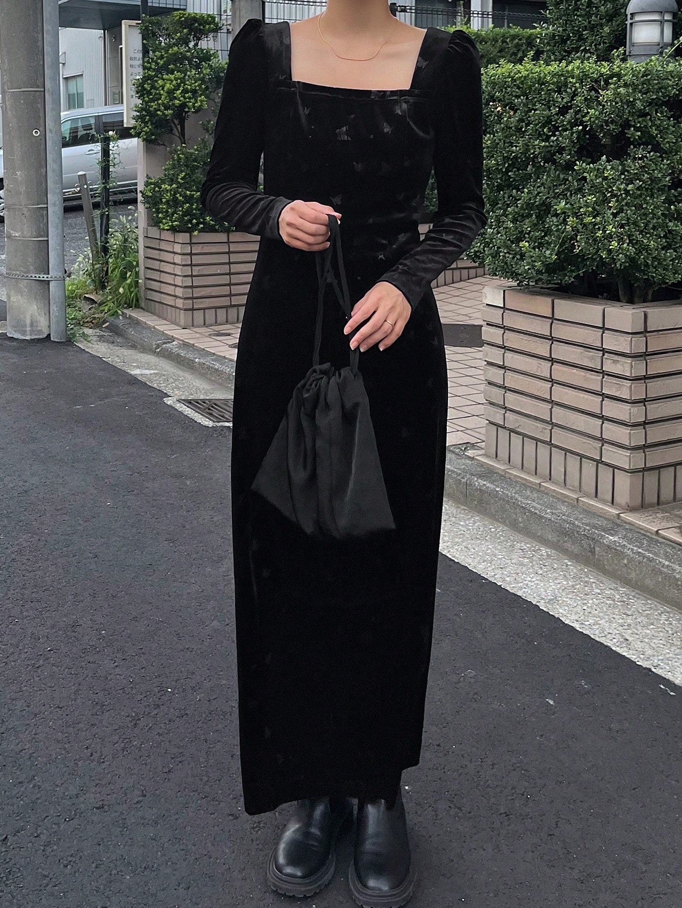 FRIFUL Women's Solid Color Black Velvet Square Neck Long Sleeve Cinched Waist Midi Fitted Dress - WestLine Apparel