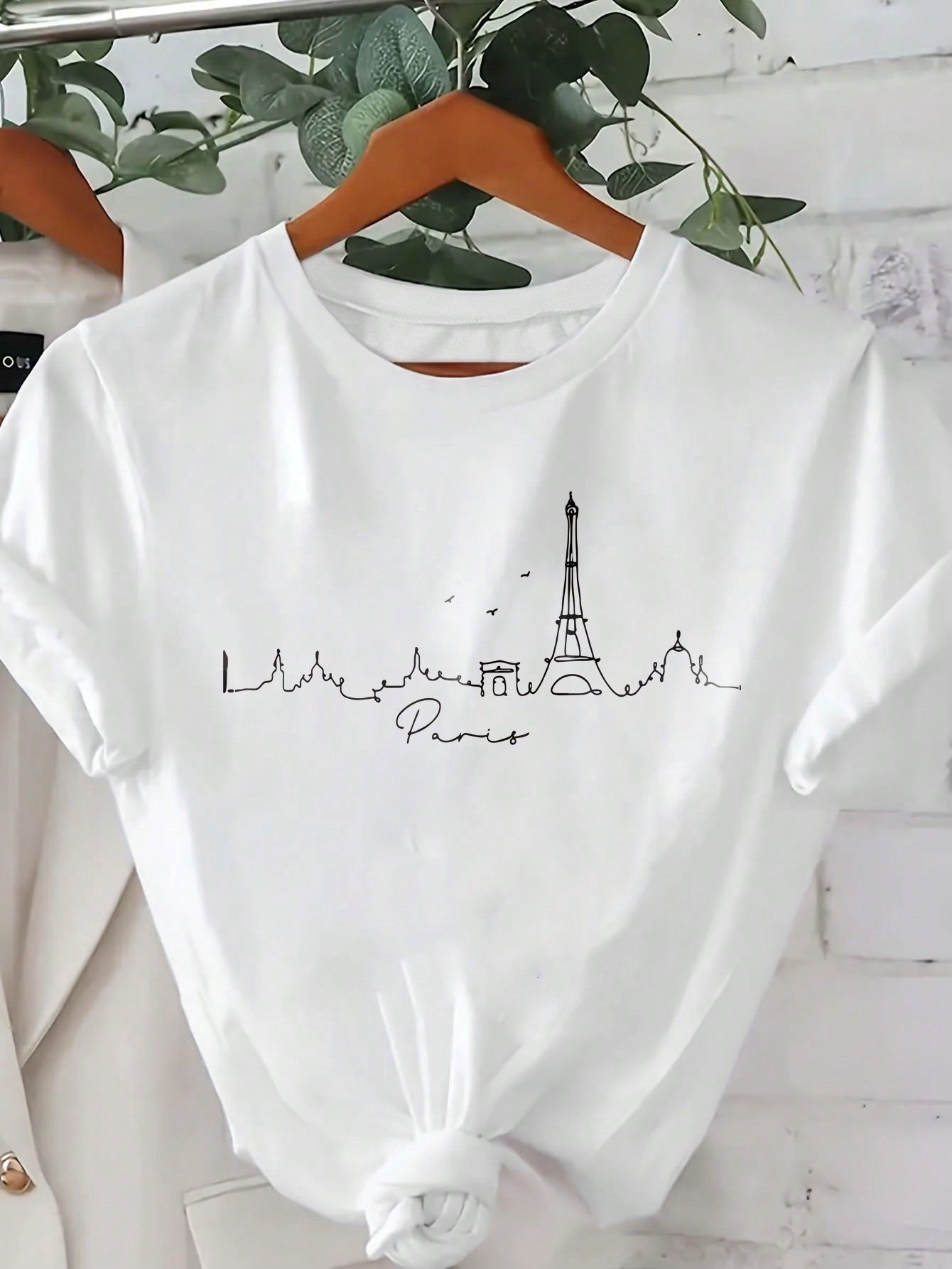 LUNE Paris Scenery Silhouettes Women's T-Shirt, Paris Cool Line Art Printed Round Neck Short Sleeve Tee, Casual - WestLine Apparel