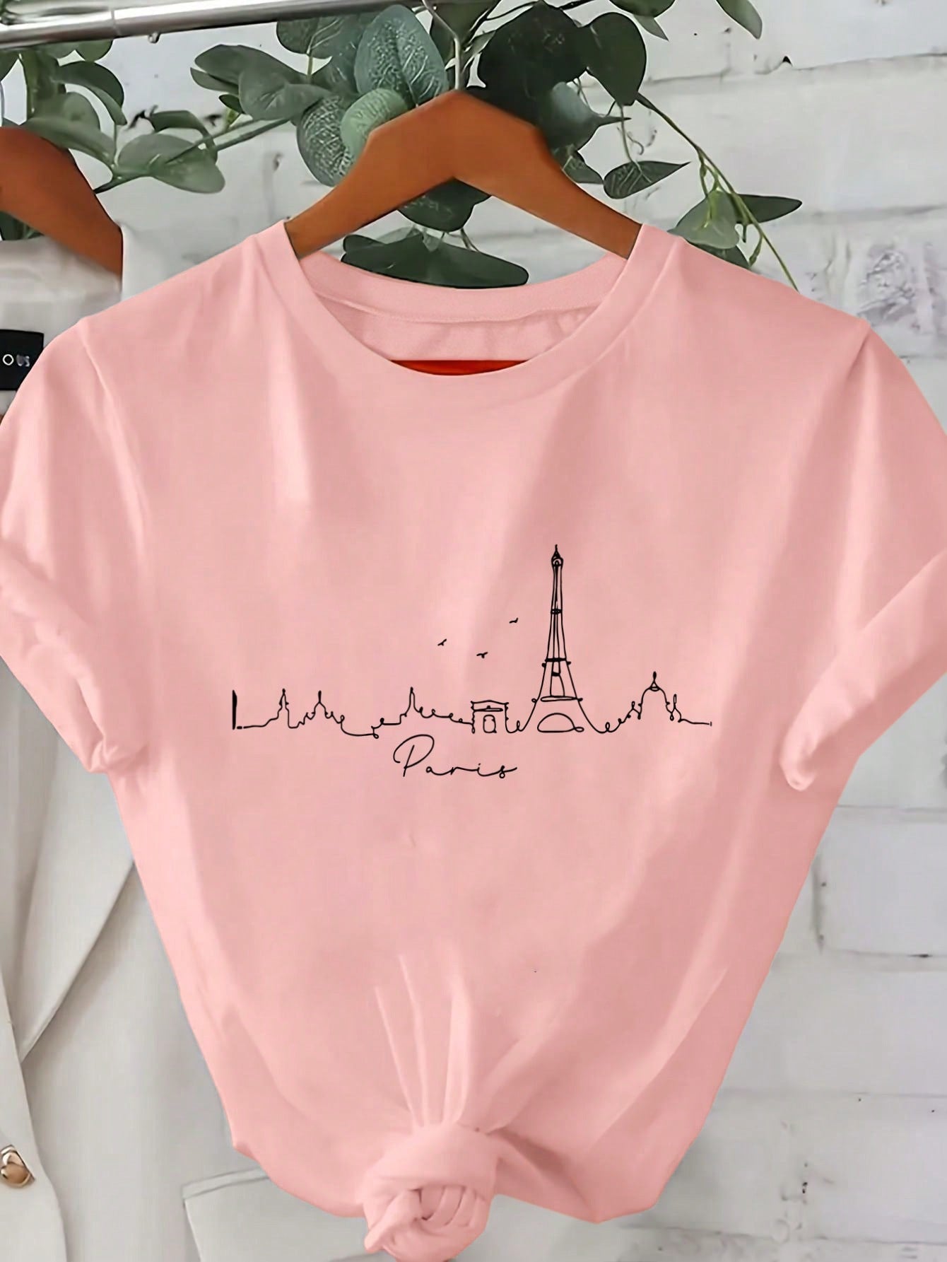 LUNE Paris Scenery Silhouettes Women's T-Shirt, Paris Cool Line Art Printed Round Neck Short Sleeve Tee, Casual - WestLine Apparel