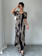 Privé Women Contrast Color Print Crew Neck Short Sleeve Dress (Random Print) - WestLine Apparel