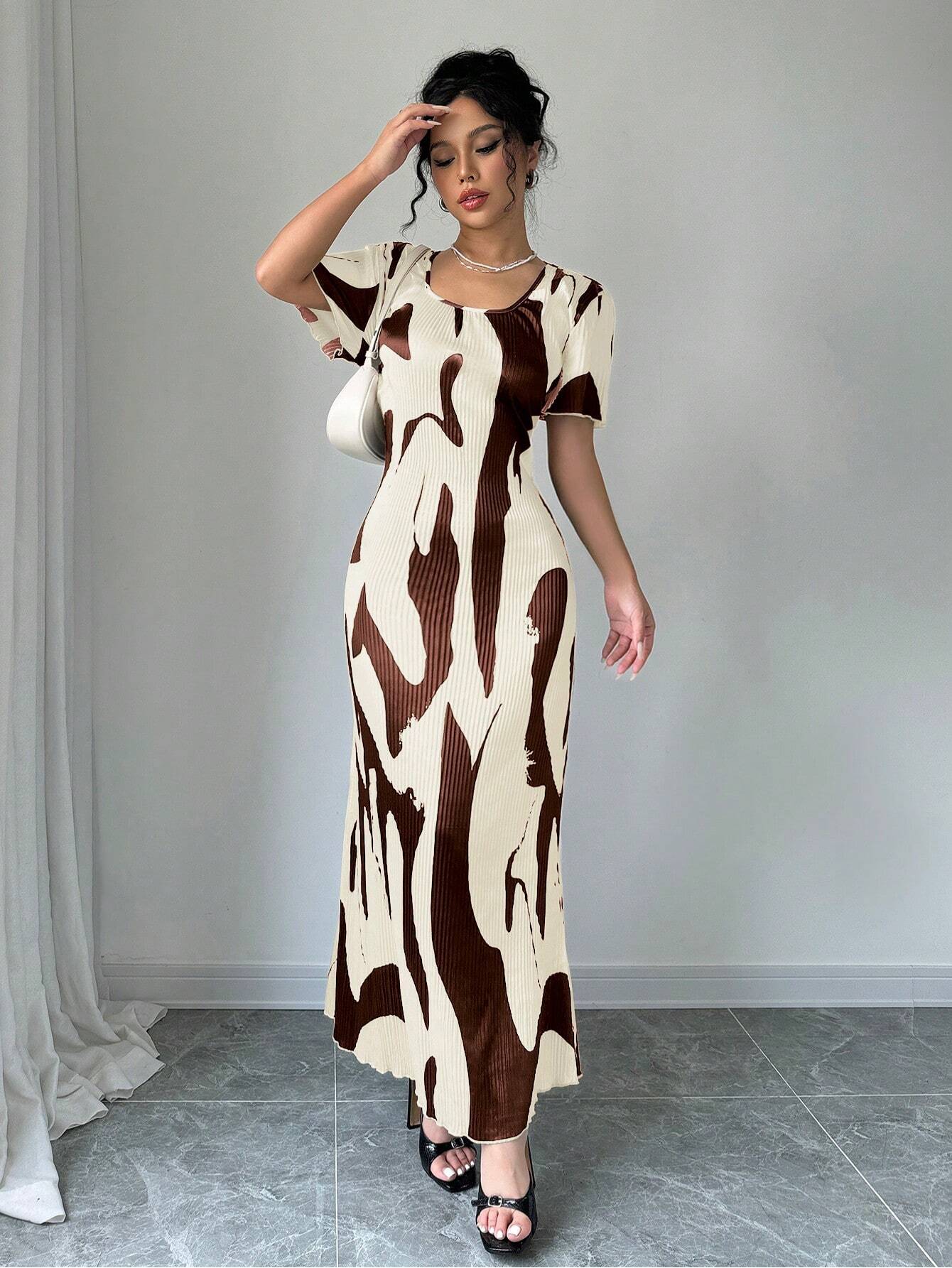 Privé Women Contrast Color Print Crew Neck Short Sleeve Dress (Random Print) - WestLine Apparel