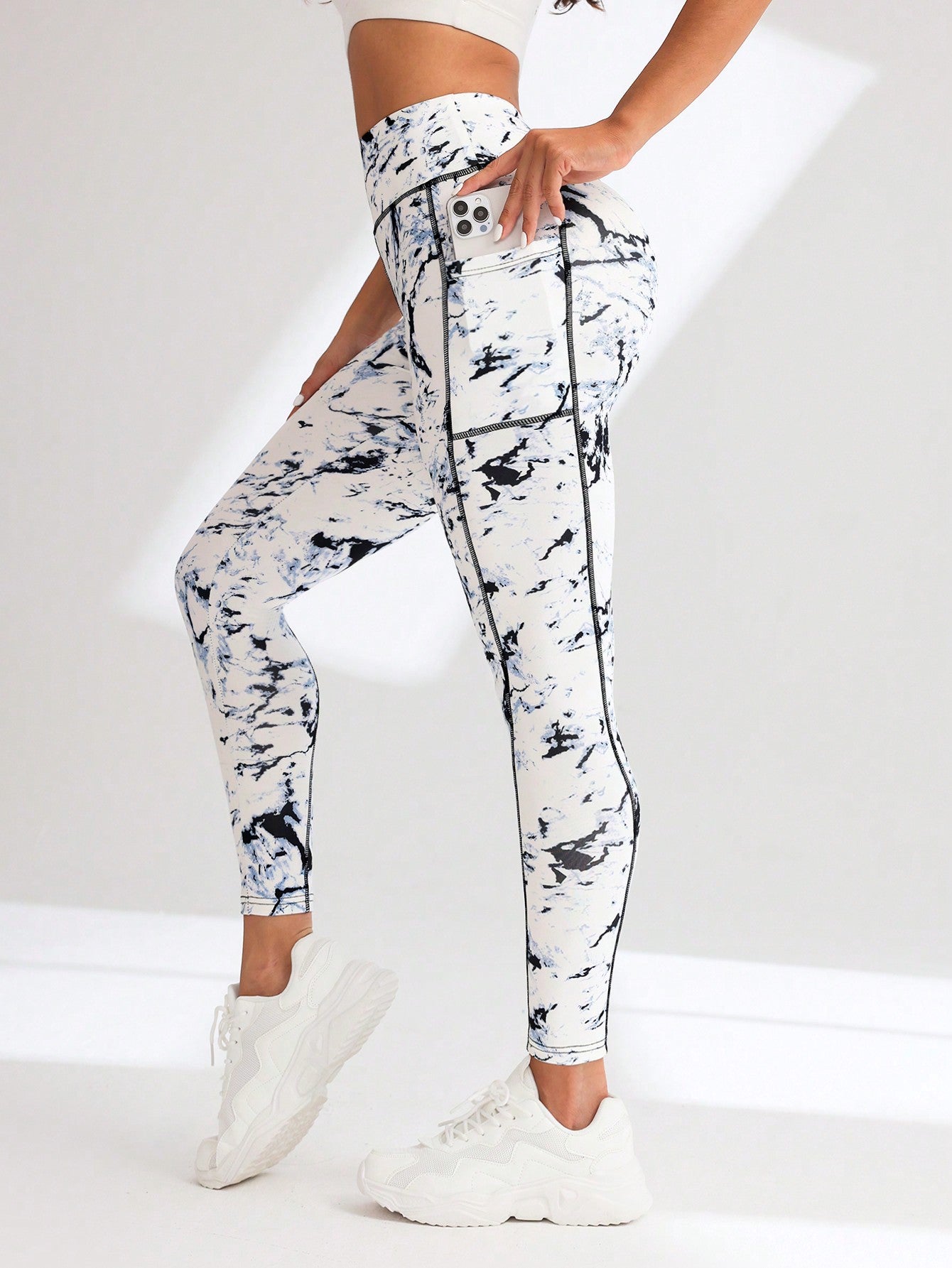 Sport Studio Wide Waistband Phone Pocket Side Tummy Control Sports Leggings - WestLine Apparel