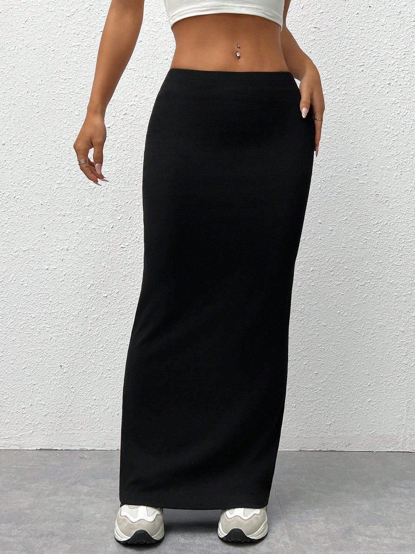 EZwear Women'S Black Knit Tight-Fit Knee-Length Skirt - WestLine Apparel