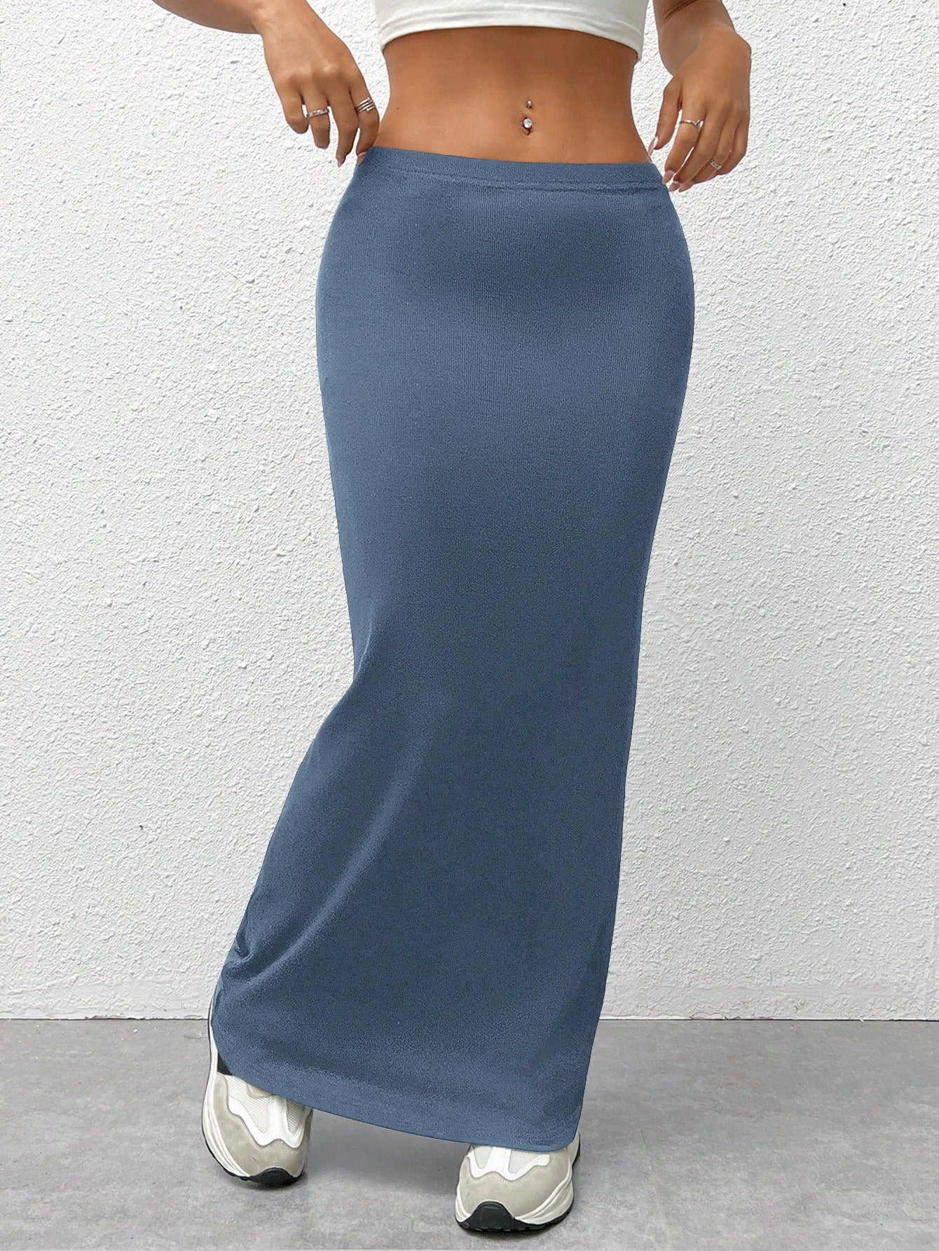 EZwear Women'S Black Knit Tight-Fit Knee-Length Skirt - WestLine Apparel