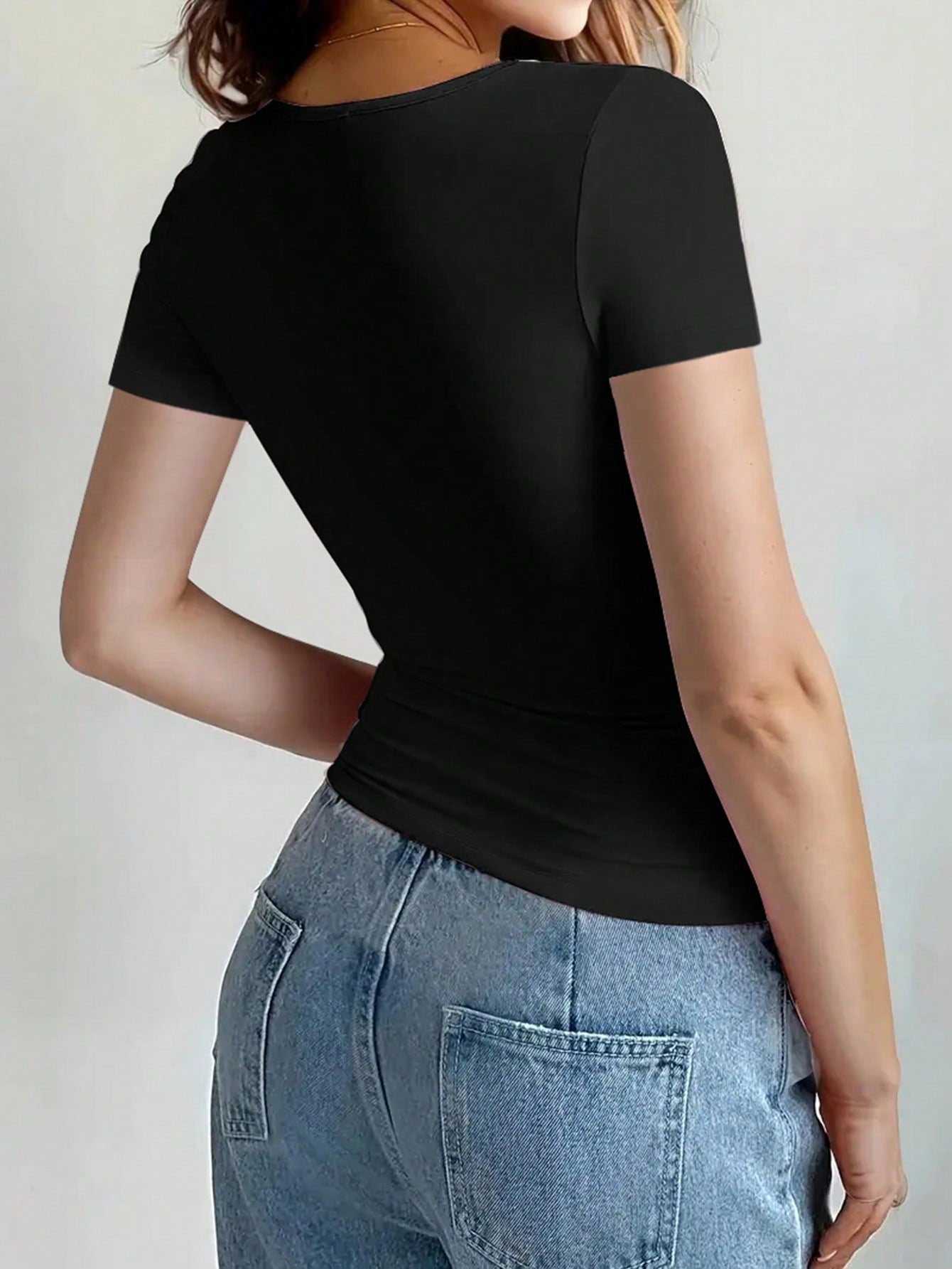 Essnce Women's Solid Color Slim Fit T-Shirt - WestLine Apparel